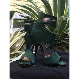 Leon Max Green Satin Heel
